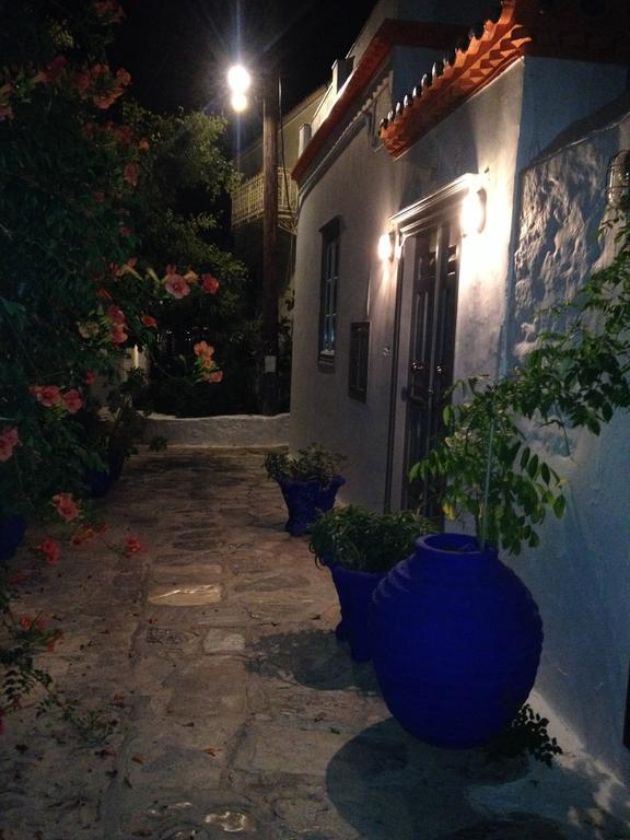 Manolia Hotel Hydra  Exterior photo