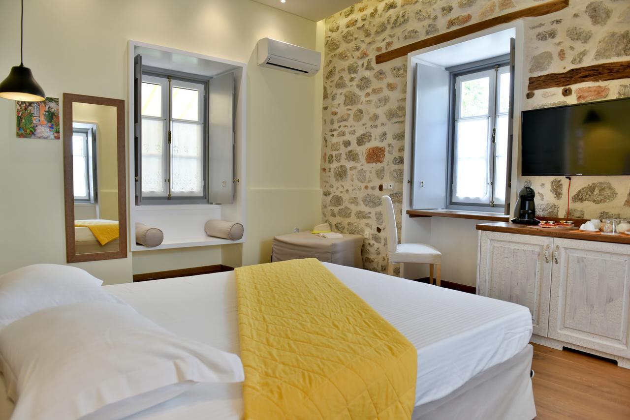 Manolia Hotel Hydra  Exterior photo
